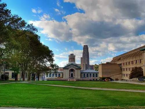 美国大学校园文化冲突报道图片