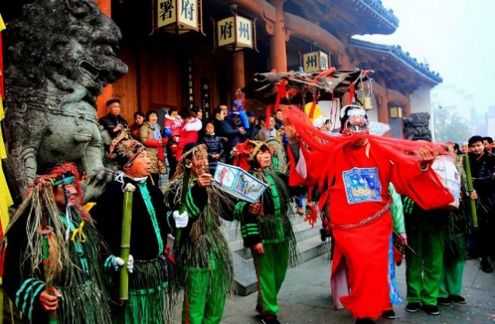 诗词中的端午节：古人如何用文字记录节日的浪漫与情怀