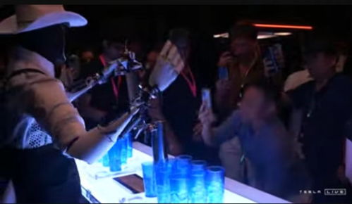 马斯克被儿子“暴击”引热议，现场视频曝光！网友：父爱如山体滑坡