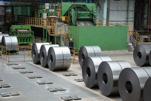 中国钢铁厂生产线现场图