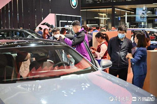 震惊！香港富豪5分钟豪掷数百万，豪车瞬间被订空