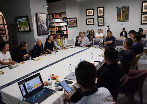 活动现场嘉宾交流