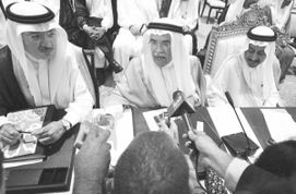 油价还要继续跌？OPEC+连续第三次大幅增产，车主们笑了