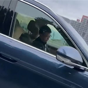余承东“开车睡觉”引热议，问界客服回应：我们不建议！