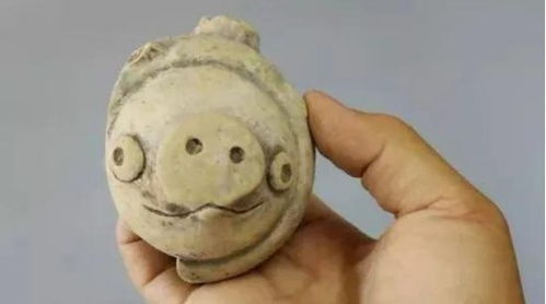 三星堆出土的陶猪酷似愤怒的小鸟角色