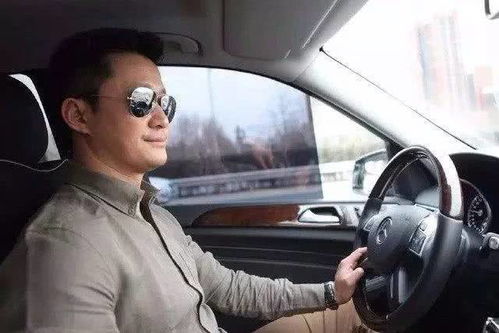 51岁吴京斩获赛车冠军，跨界硬汉再燃热血！