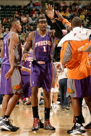 步行者球迷庆祝G6胜利