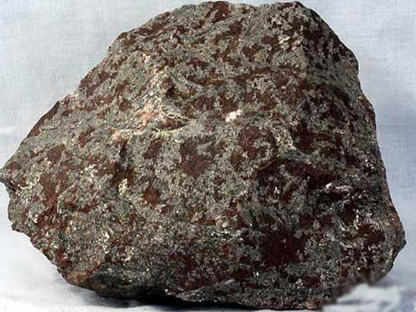 稀土矿石样本展示图