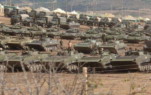 俄乌边境地区紧张气氛浓厚