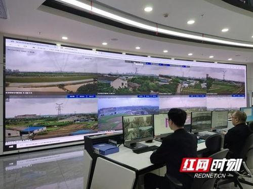 高科技AI监控设备在高考考场中运作