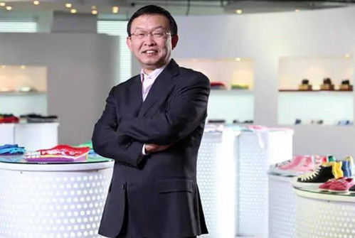 雷军晒童年照意外出圈，抖音涨粉2500万背后的‘亲民密码’