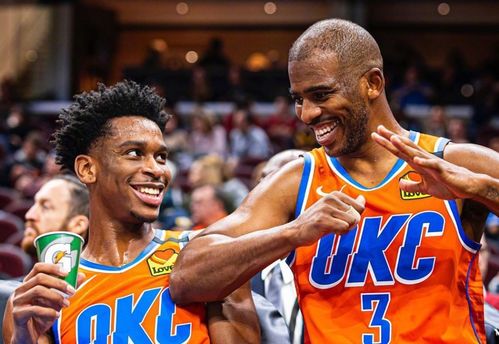 艾萨克曼与NASA团队在控制中心合影