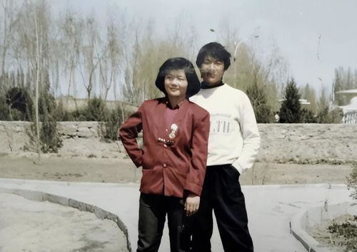 王计兵在书店签售诗集