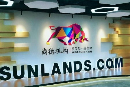 尚德教育线下学习中心空荡教室