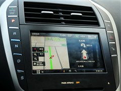 展示尊界S800内部中控屏幕操作界面