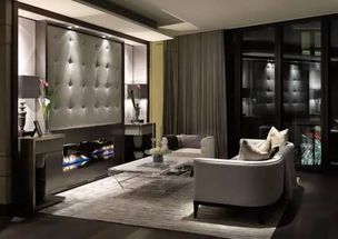 豪华公寓内部与比特币交易截图拼接图