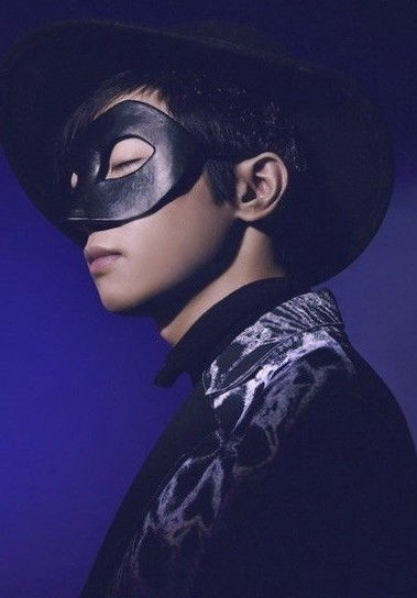 微博热搜“面具人真是赵秉文”真相大白，网友热议背后隐藏的秘密