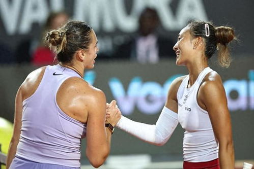 郑钦文与萨巴伦卡对打