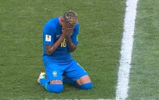 内马尔道歉引爆热议：进球心切失误多 黄牌争议再掀裁判话题