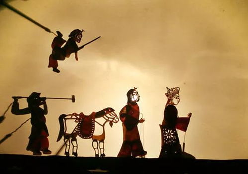 剧中展示的药发木偶与皮影戏