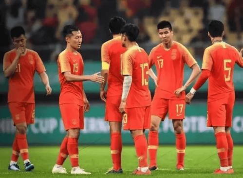 国足对阵澳大利亚首发曝光：韦世豪张玉宁冲锋，王大雷把守最后一关