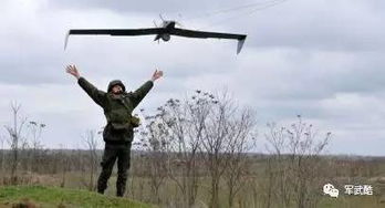 震撼一幕：俄民众徒手阻止乌军无人机，石头砸、掰旋翼，战火中的平民力量
