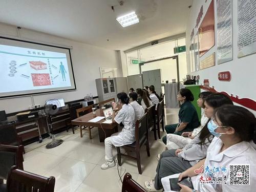 医院护理实习场景