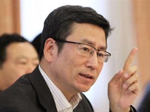 名嘴在电视节目上发言