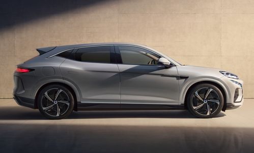 腾势N9新车展示厅特写镜头