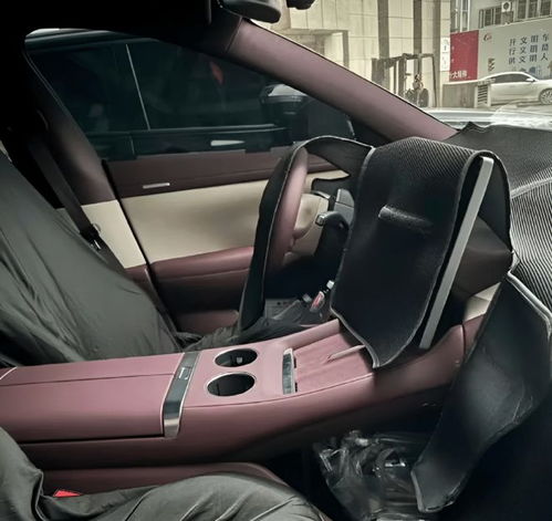 小米YU7车内中控屏幕与自动驾驶传感器布局图