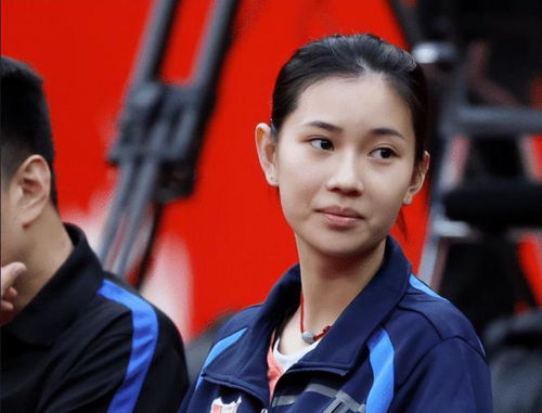 叠滘龙舟队鼓手酷似郭富城