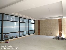 医院走廊空床照片