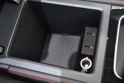 比亚迪最新款电动车内部智能控制系统展示