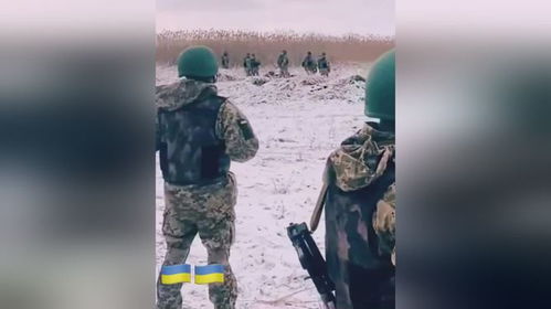 乌克兰士兵在前线准备作战