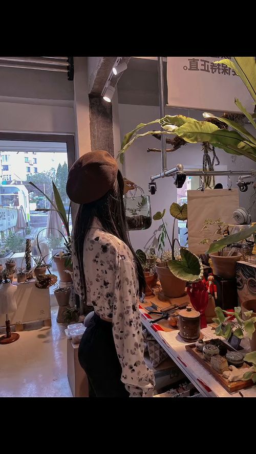 小时候的我们拼命想长大，长大后才发现童年最简单美好