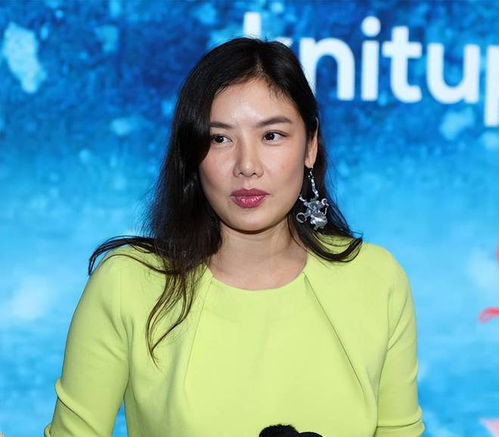 乐基儿与朱智豪离婚后出席活动照片