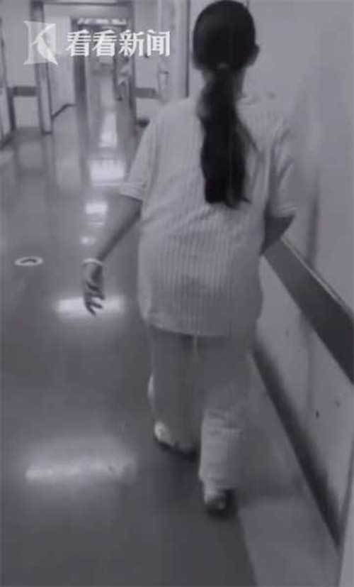 强直性脊柱炎患者的典型姿势