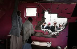 巴基斯坦火车恐袭现场救援画面