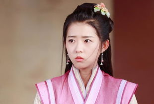 演员何蓝逗在综艺节目突发不适画面