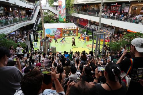 在美国人面前，爱马仕都没泡泡玛特香？国潮IP如何风靡全球