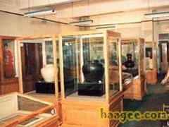 中国医史博物馆内的古老针灸器具