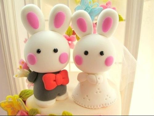 K总首度回应何秋亰造型争议：我们不是抄袭，是致敬！