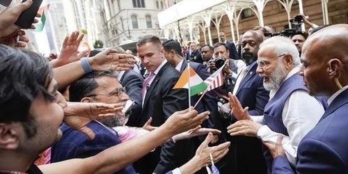 印度总理莫迪在集会上演讲