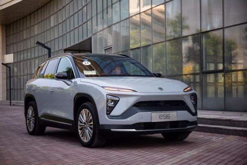 被全网教育的李斌，决定刀刃向内：蔚来如何走出“至暗时刻”？