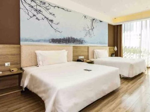 亚朵酒店再现卫生风波 女子称发现‘医院枕套’引热议