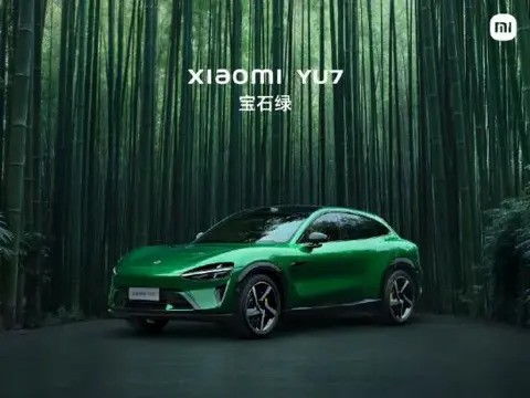 雷军回应YU7定价争议：19.9万？不可能！