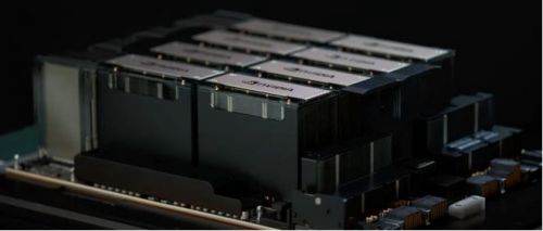 英伟达AI芯片展示图