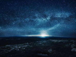 年轻人仰望星空充满梦想的表情