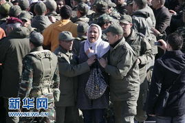 抗议者在街头示威