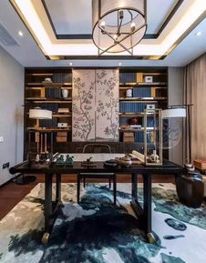 梁实在书房里认真学习